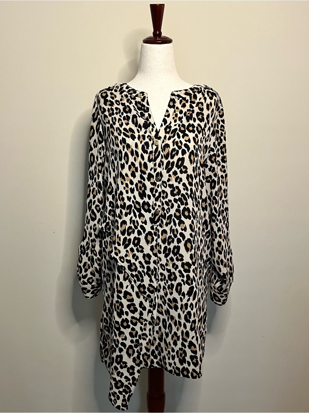 Chico's Leopard Animal Print Notch Neck dress